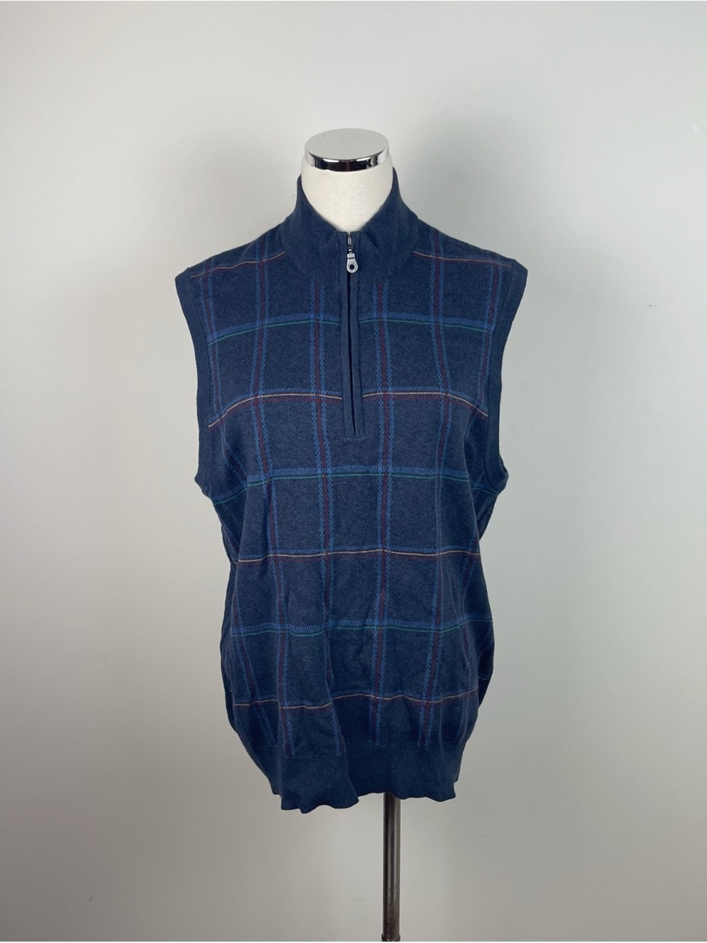 Greg Norman Collection Blue Red Plaid Knit Quarter Zip Sweater Vest Top Men